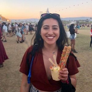 Meet your Posher, Ashley